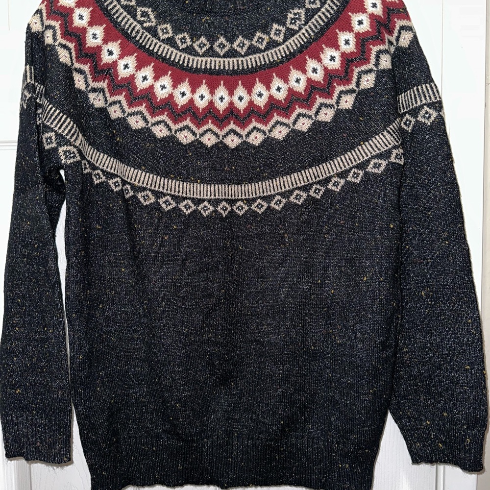 Weatherproof Black and Red Patterned Crewneck Sweater